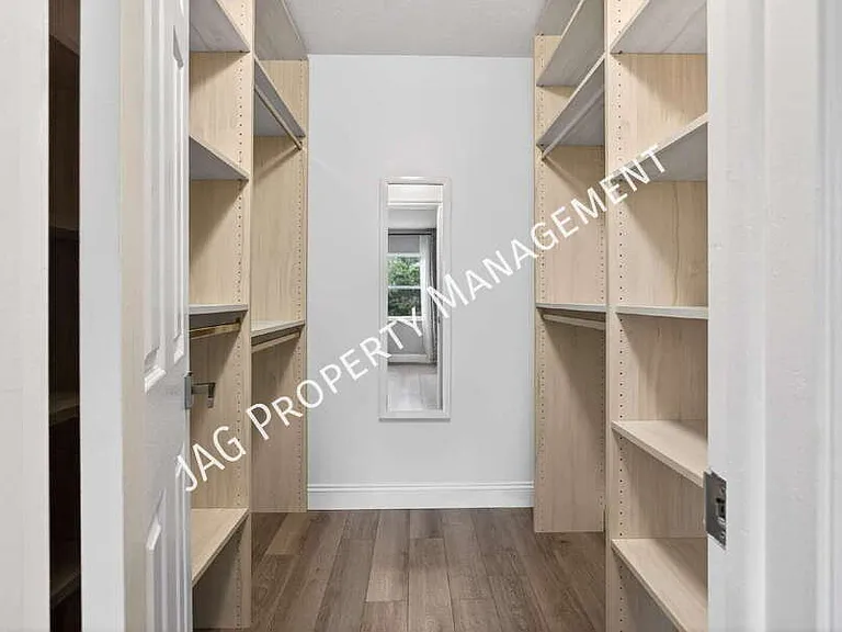 1046 Winter Springs Blvd — Photo 23