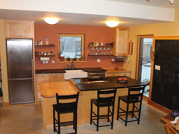 Kitchen - open shelving
