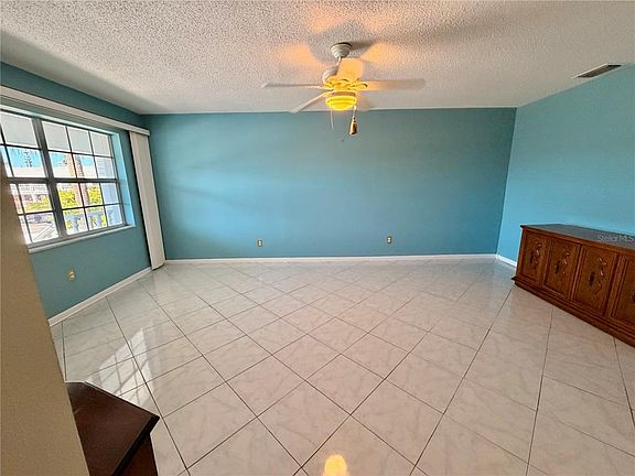 5th image of 4747 Azalea Dr APT 231