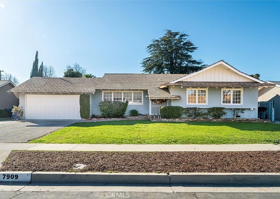 1st image of 7909 Farralone Ave