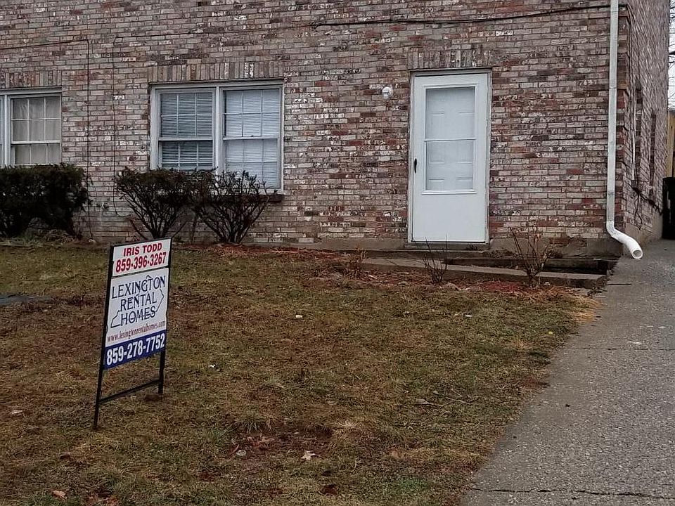 2nd image of 415 Chapman Ct