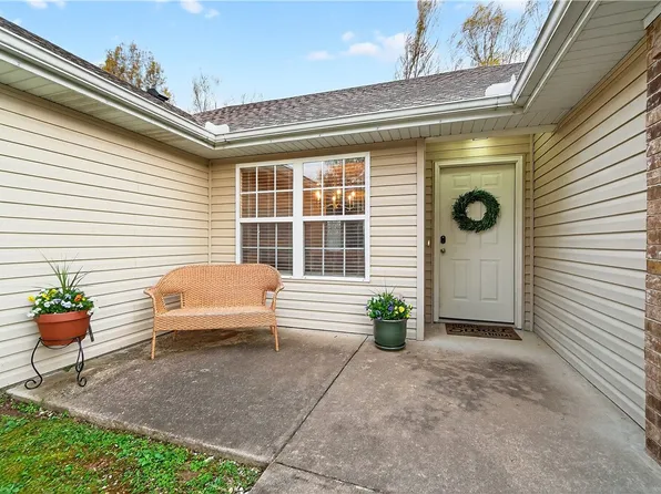 32 Taransay Cir, Bella Vista, AR 72715