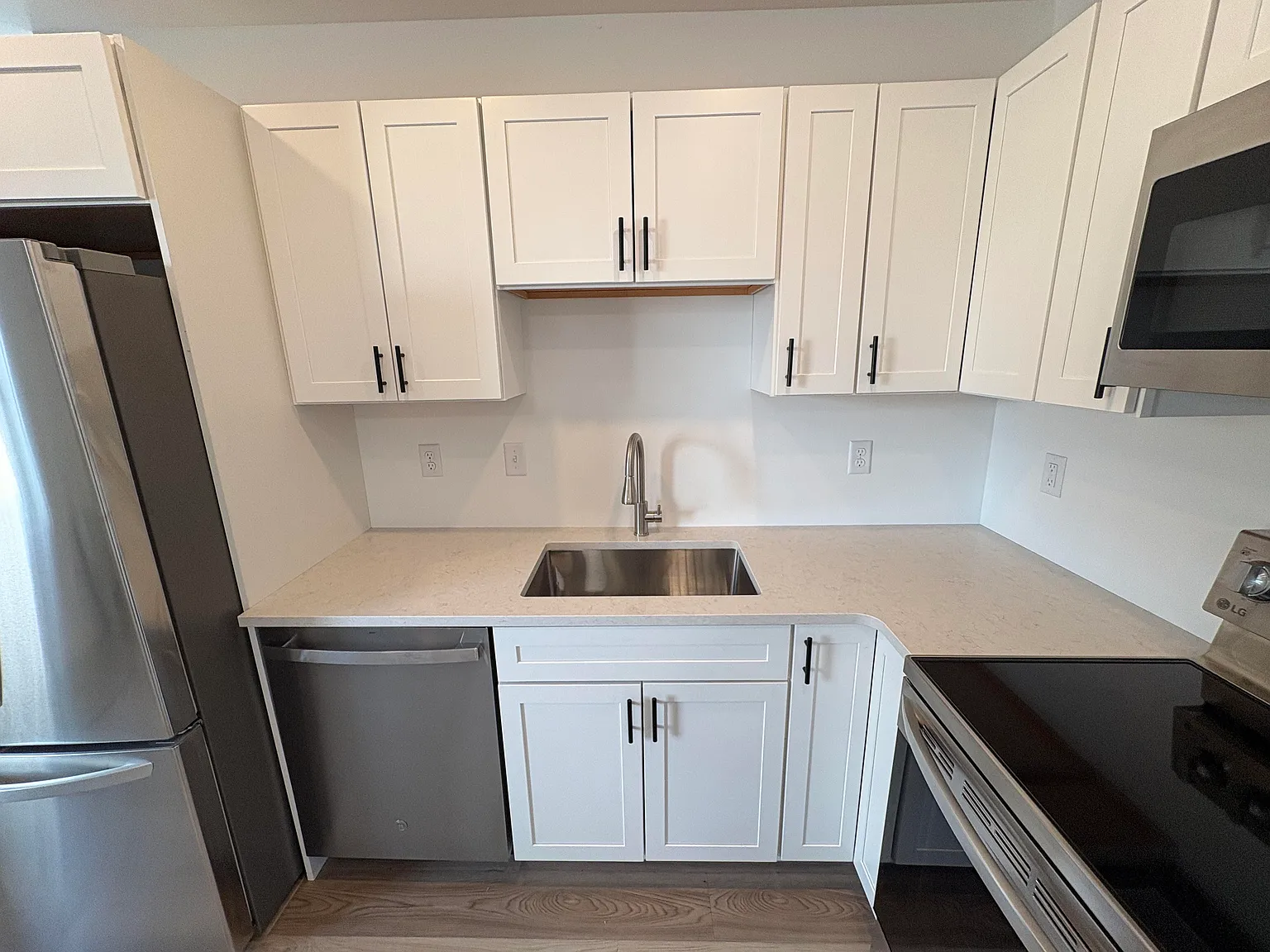 1 bed, 550 sqft, $1,250 — Photo 3