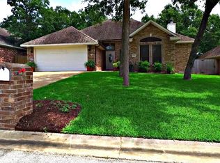 1804 White Stone Dr, Bryan, TX 77807