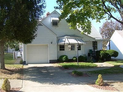 2nd image of 839 Santa Cruz Ave