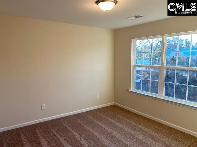 1323 Tamarind Ln — Photo 15