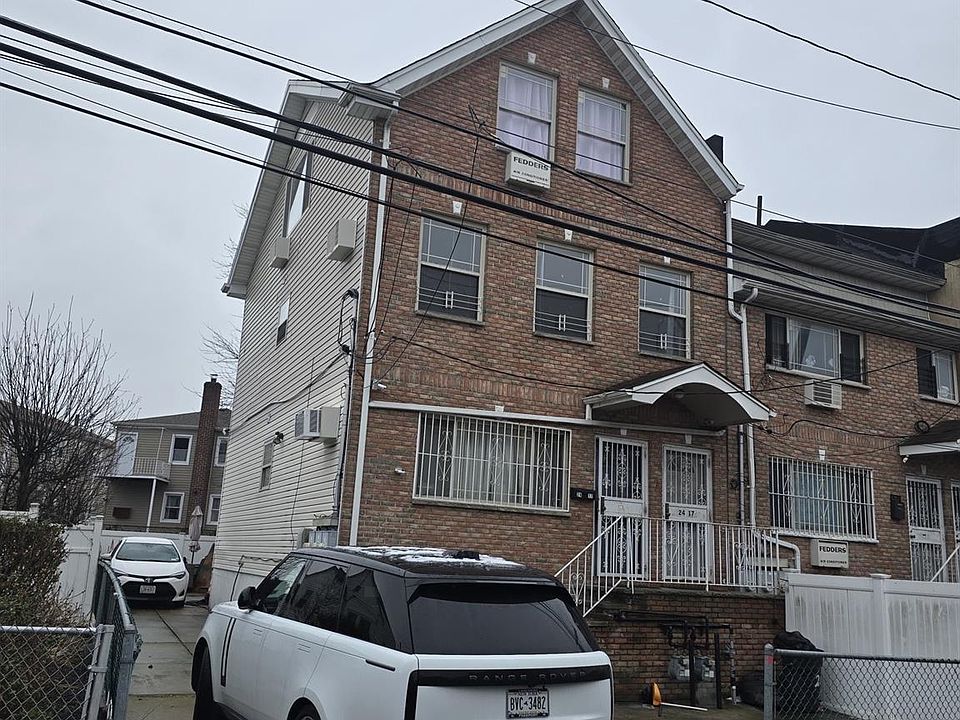 1st image of 2417 DEERFIELD