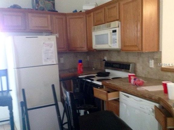 4th image of 2229 Trelain Dr S