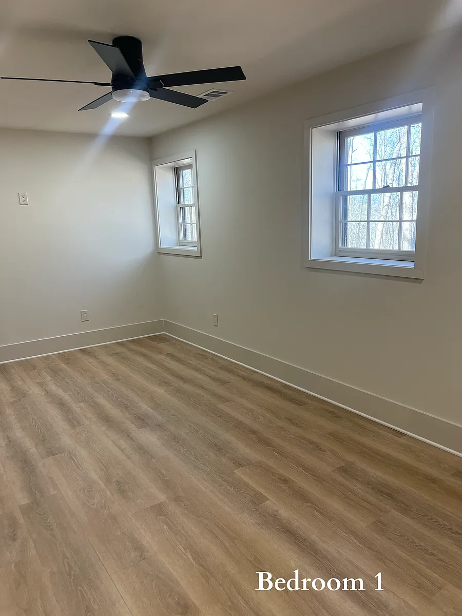 Building Photo - 490 N Hall Rd #B