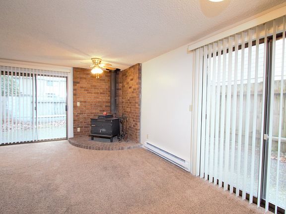 2nd image of 1901 M St NE #2003