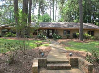 6024 Lake Trace Cir, Jackson, MS 39211