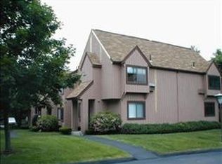 219 High St, Westerly, RI 02891