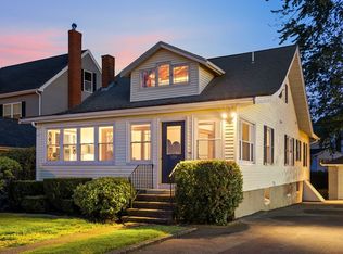 359 Quincy Shore Dr, Quincy, MA 02171