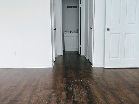 5th image of 504 S Marigny Cir APT C