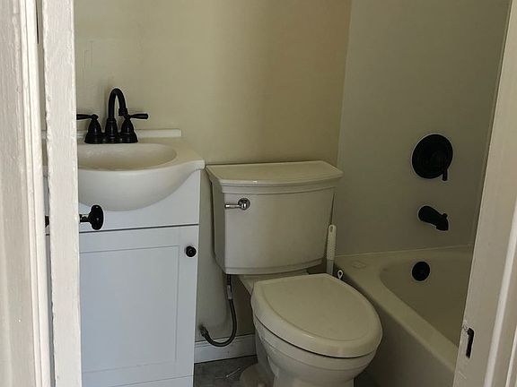 3rd image of 4260 Campus Ave APT 8