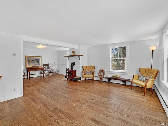 5th image of 1835 Jacob Road