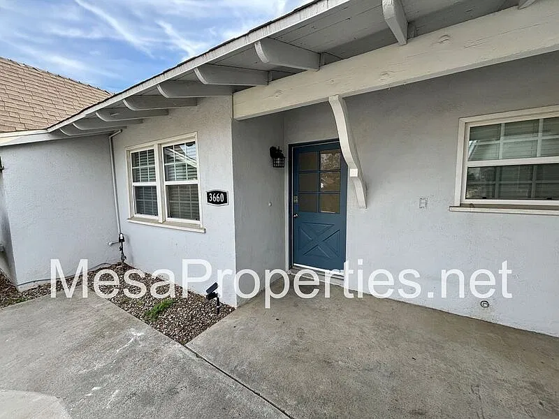 4 bed, 2.0 bath, 1396 sqft, $3,300 — Photo 2