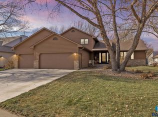 4705 S Quail Run Ave, Sioux Falls, SD 57105