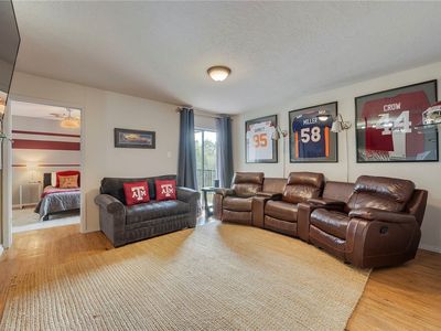 1901 Holleman Dr W APT 504, College Station, TX, 77840