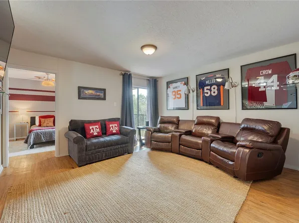 1901 Holleman Dr W APT 504, College Station, TX 77840