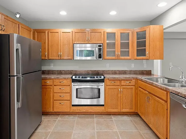 3688 NW Jameson Dr — Photo 4
