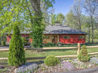715 Lake Forest Dr, Knoxville, TN 37920