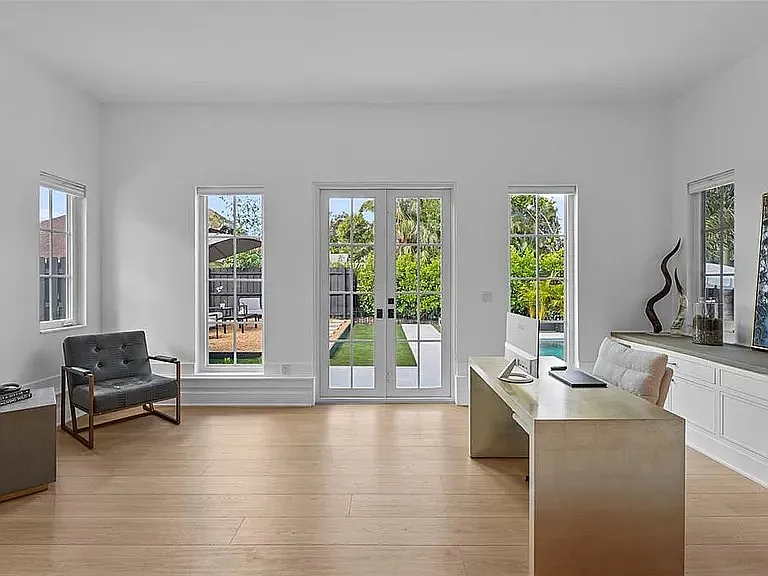 417 N Osprey Ave — Photo 13