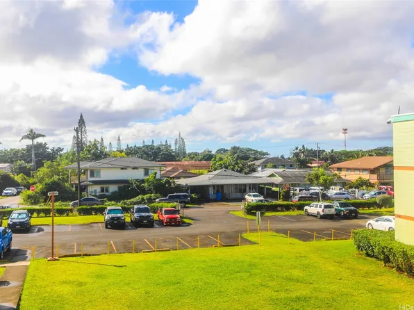 1016 Ehoeho Ave APT 310, Wahiawa, HI 96786