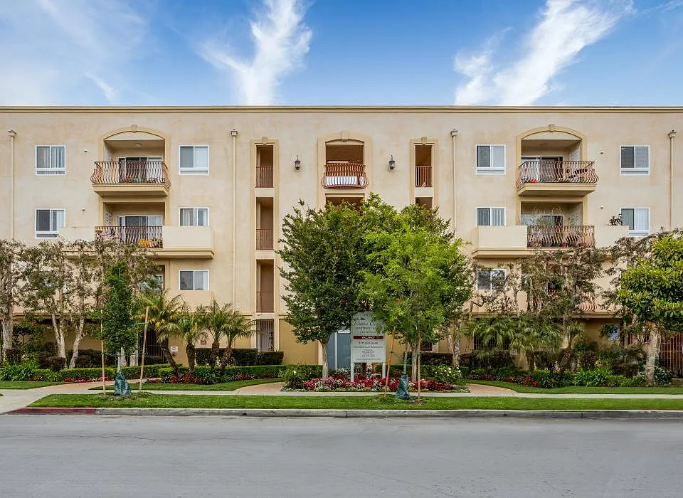 Vinton Court Apartments