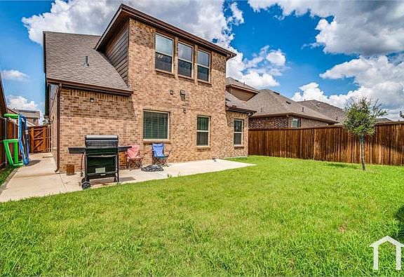 3rd image of 2724 Pease Dr