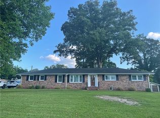 214 Rhodehaven Dr, Anderson, SC 29625