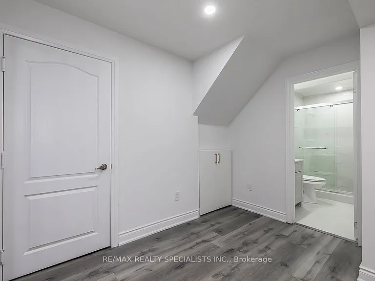 1 Huron Ln — Photo 13