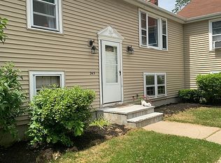 245 Cowell Rd, Wrentham, MA 02093