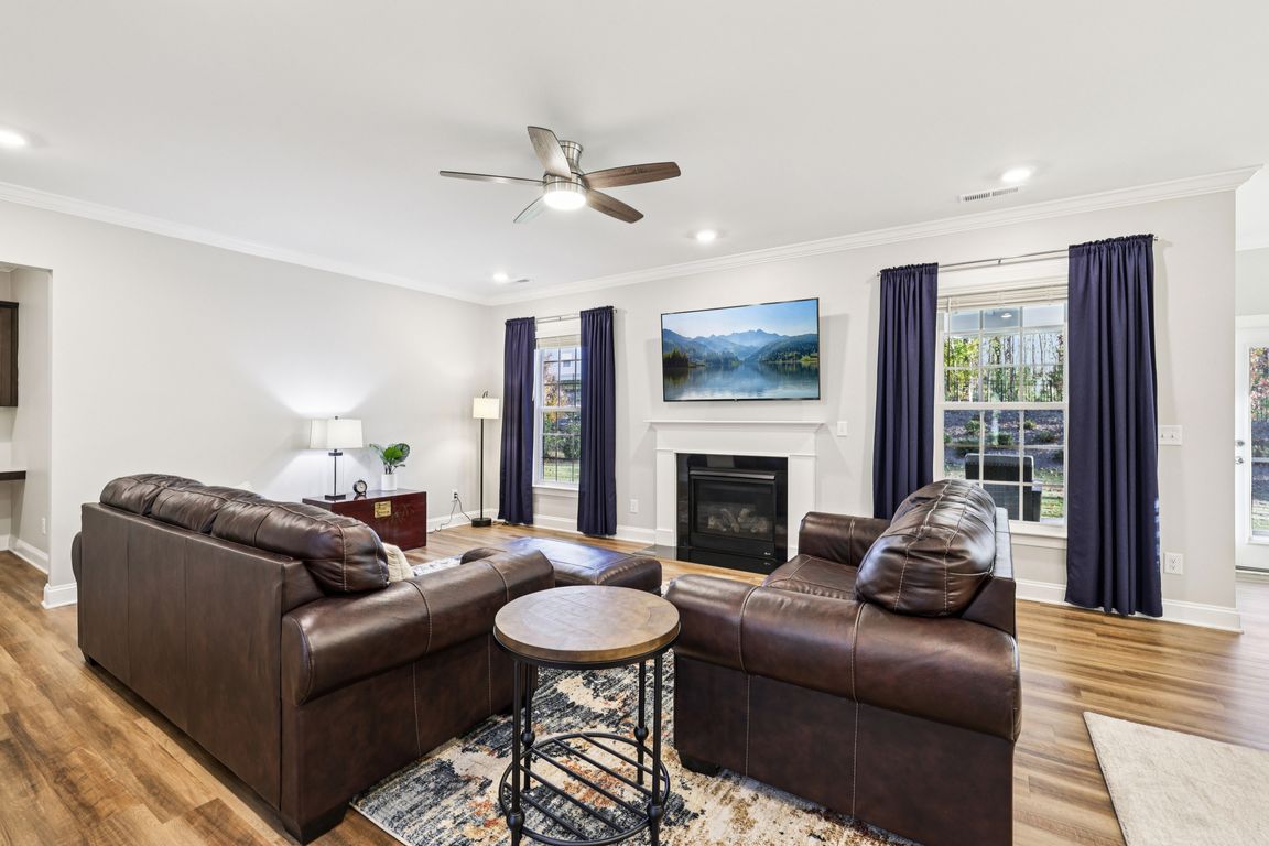 next background image