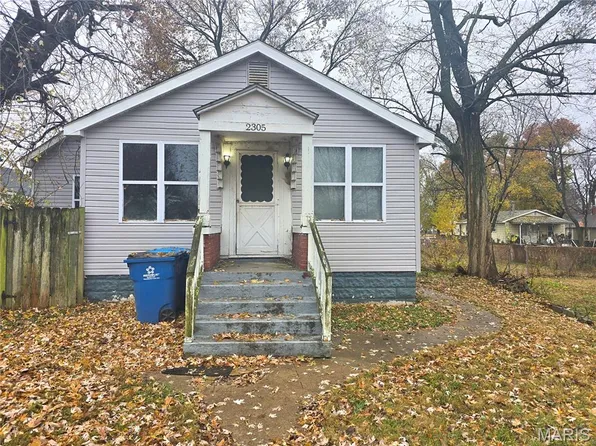 2305 W 24th St, Granite City, IL 62040