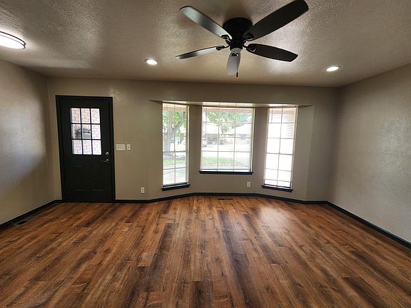 3rd image of 2429 NW 110th St