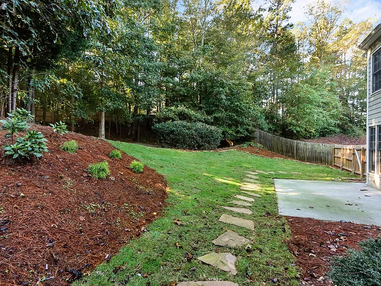 5723 Vinings Retreat Way SW — Photo 29
