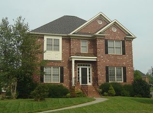 4020 Greenbrier Farm Rd, Winston Salem, NC 27106