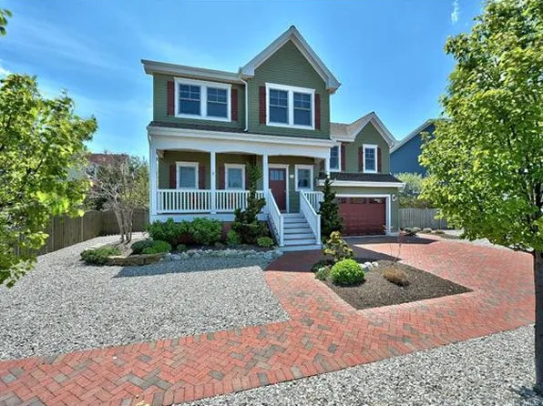 10 W Jerome Ave, Brant Beach, NJ 08008