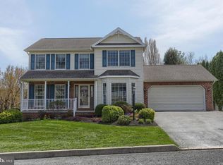 885 Sunnyhill Ln, Harrisburg, PA