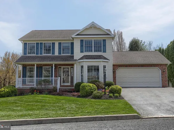 885 Sunnyhill Ln, Harrisburg, PA 17111