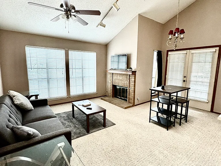 8633 Datapoint Dr #272 — Photo 9