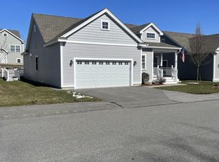 8 Dunstable Cir, Nashua, NH 03054