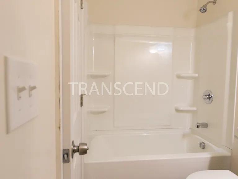2042 Grange Dr SE — Photo 16
