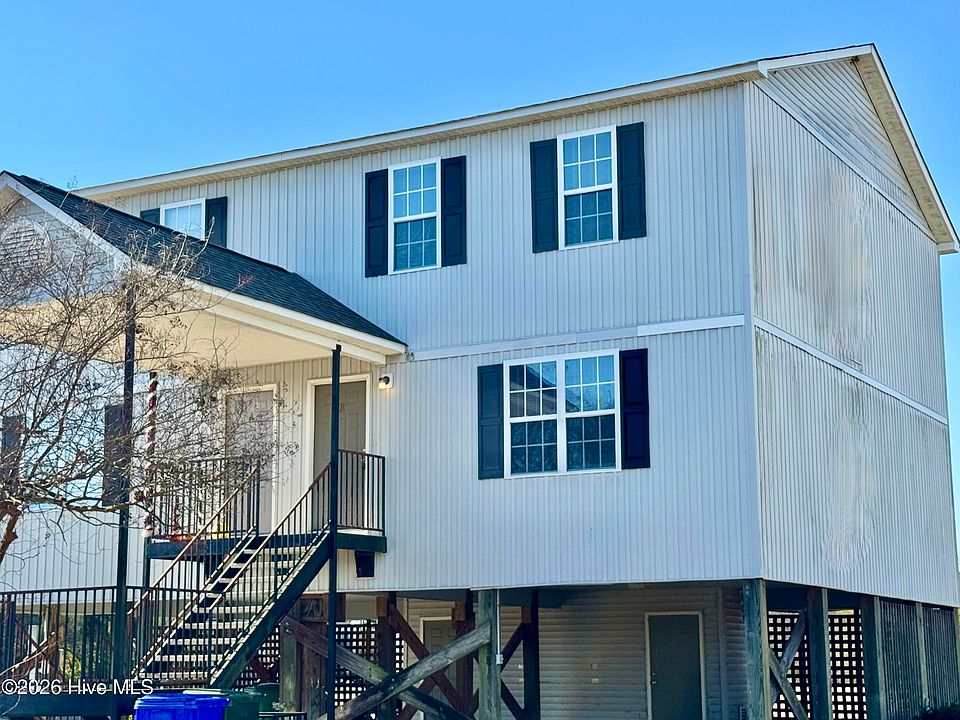 1st image of 2140 Sanibelle Ln #B