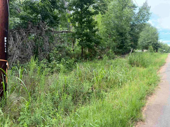 118 Giles Rd, Spartanburg, SC 29307