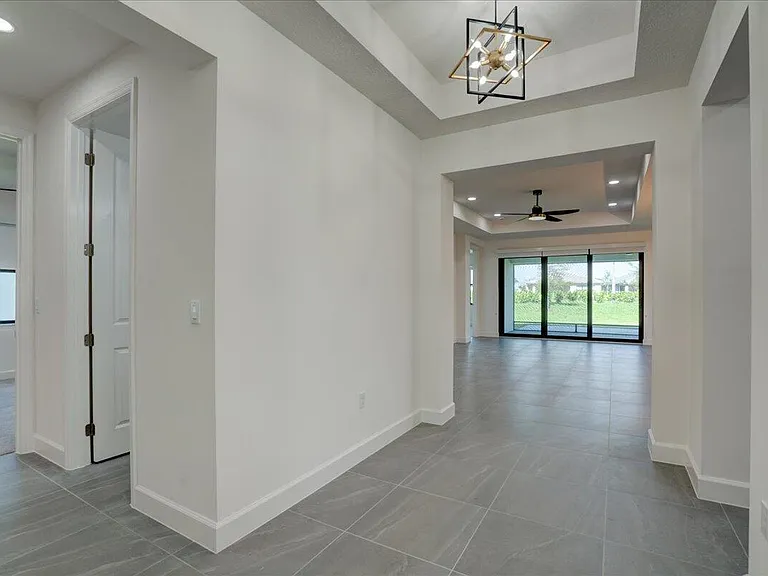 12474 SW La Costa St — Photo 4