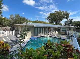 2700 Hyde Park St, Sarasota, FL 34239