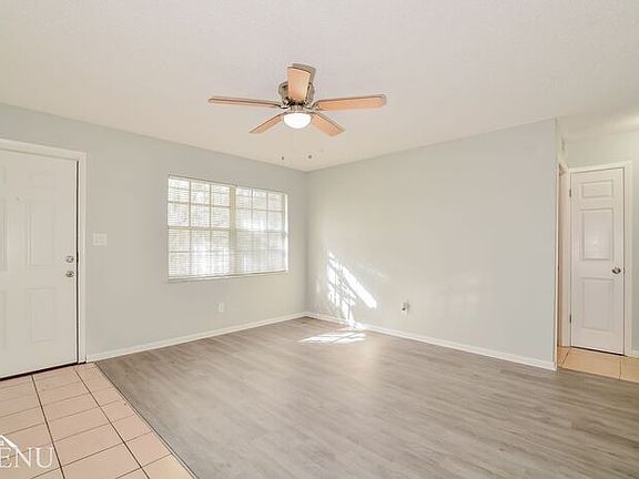 5th image of 2029 Dardanelle Dr