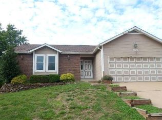 919 Mill Creek Dr, Imperial, MO 63052